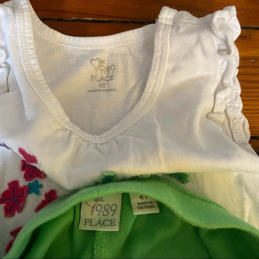 Children’s Place Matching Outfit Size 4T Strawberry Floral Tank green shorts